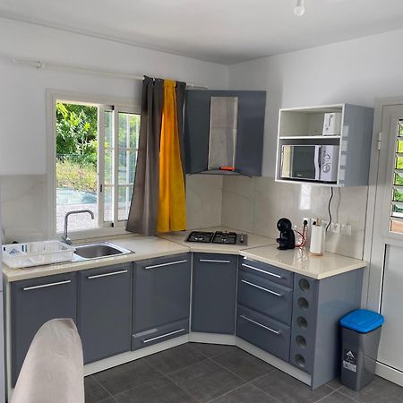 Appartement Le Domaine De Kazo Kilou Titine à Le Gosier  Extérieur photo