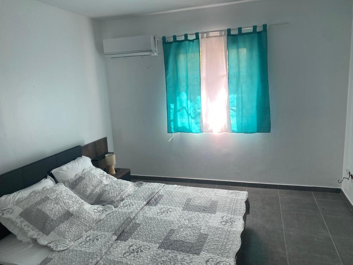 Appartement Le Domaine De Kazo Kilou Titine à Le Gosier  Extérieur photo
